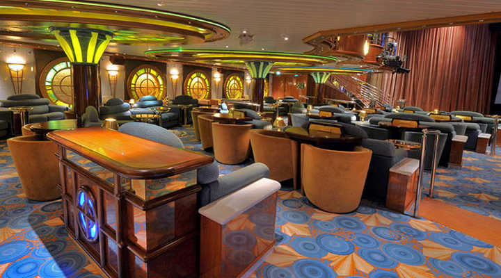 Universal Lounge